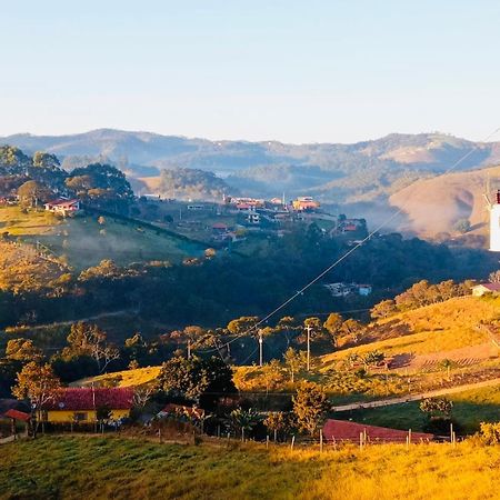 Chale Caminho Das Flores ซานโต อังตัวนิโอ โด ปิงญัล ภายนอก รูปภาพ